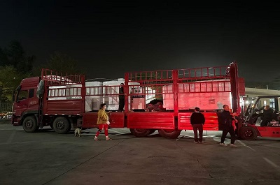 加班不停歇，全力保障客户订单按时交付